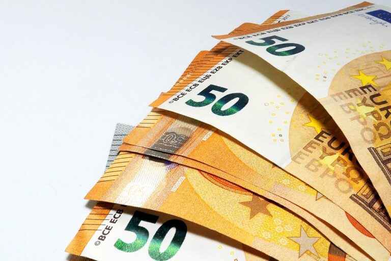 Les aides financières pour l'installation de menuiseries en Ile-de-France